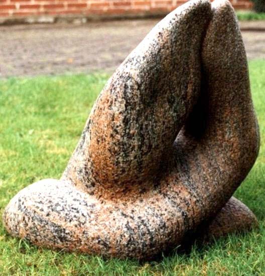 Sculpture 1 (Click to see the next picture)