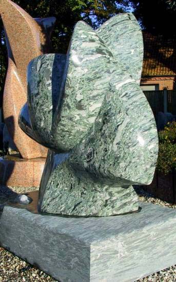 Sold Sculpture 13 (Click to see the next picture)