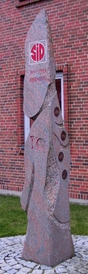 Sold Sculpture 9 (Click to see the next picture)